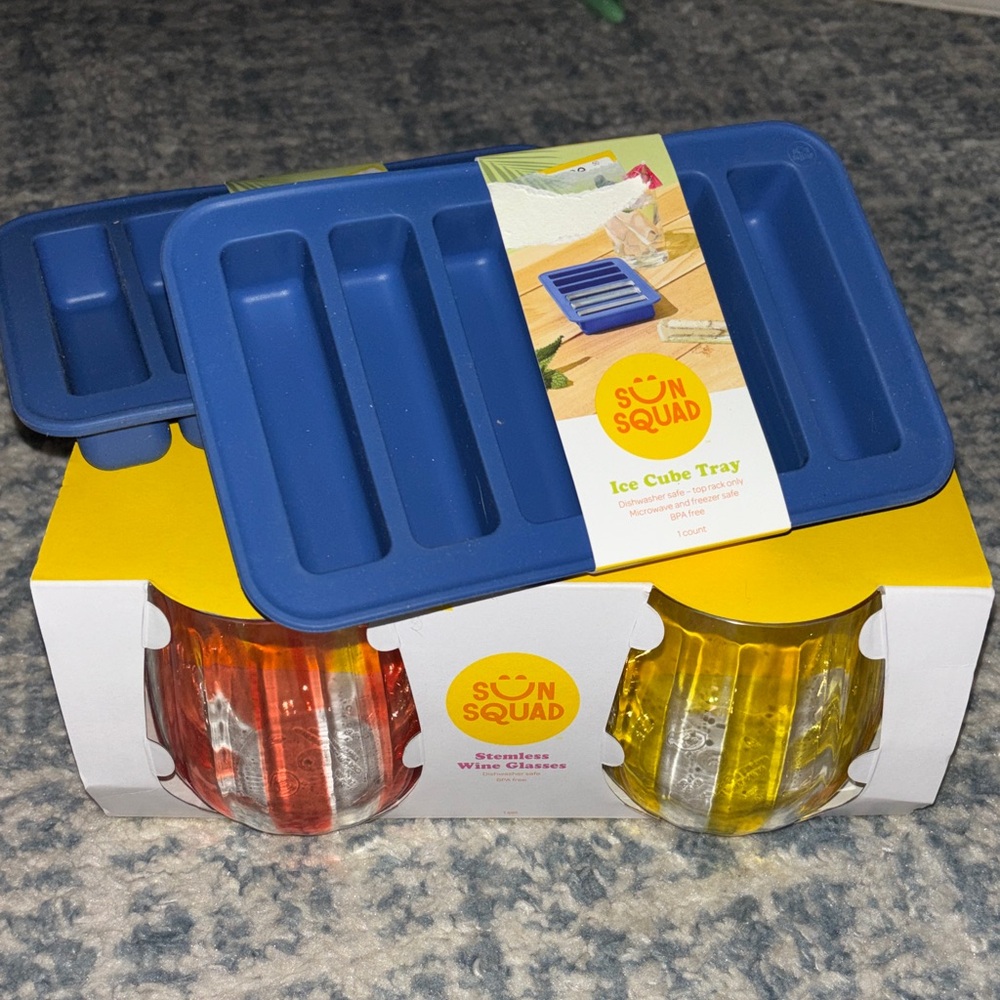 Sun Squad Blue Ice Cube Tray Set
